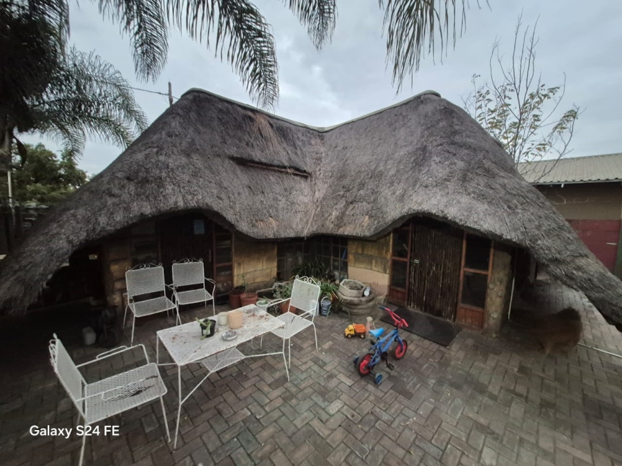 3 Bedroom Property for Sale in Oos Einde North West